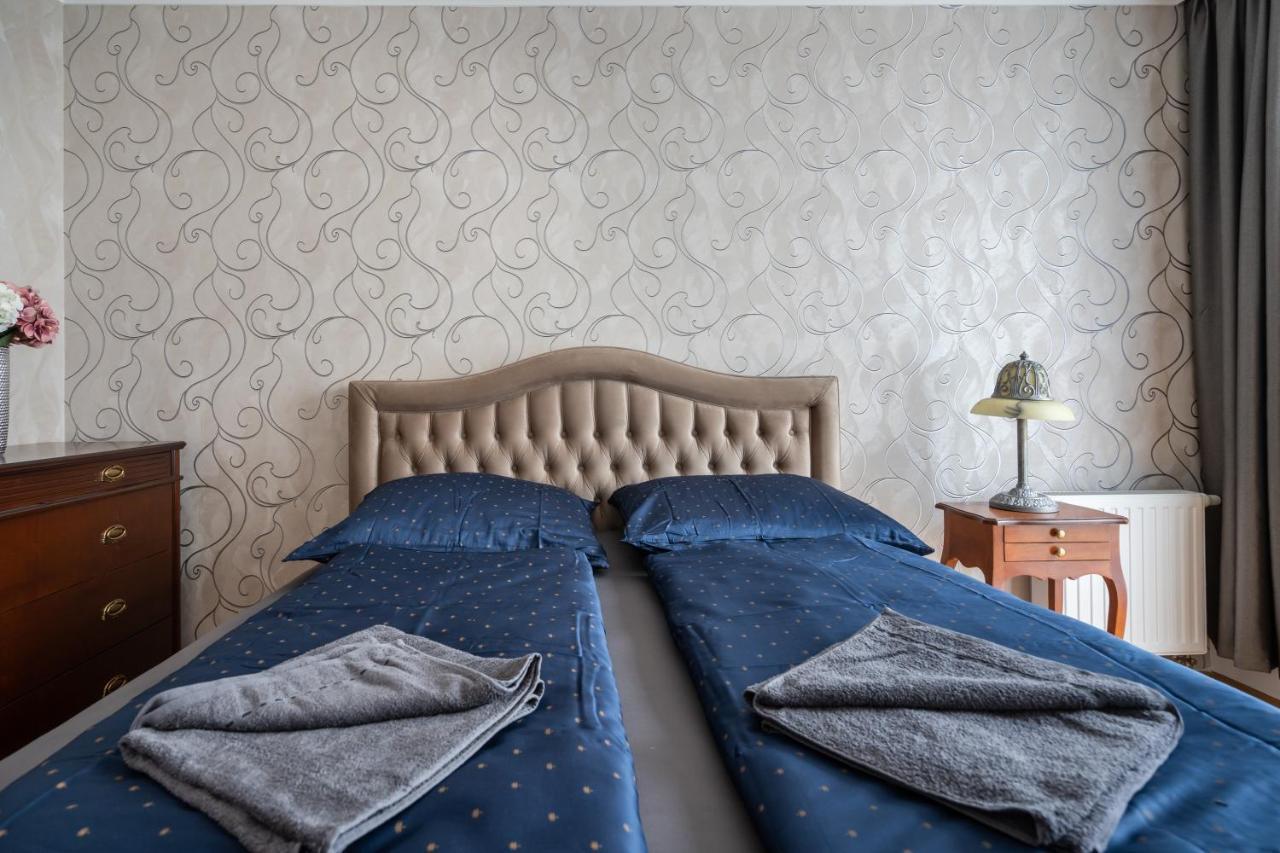 Penthouse Three Bedrooms, Three Balconies Apartment With Free Parking In Kiraly Street Βουδαπέστη Εξωτερικό φωτογραφία