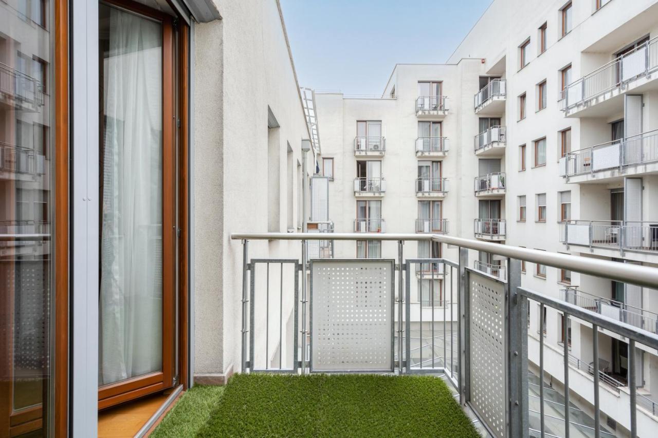 Penthouse Three Bedrooms, Three Balconies Apartment With Free Parking In Kiraly Street Βουδαπέστη Εξωτερικό φωτογραφία
